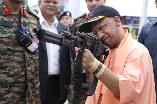 CM Yogi Adityanath Honors Brave Soldiers at Armed Forces Ceremony